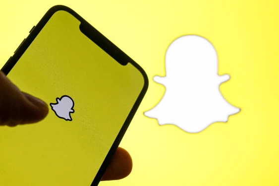 Snap Cuts 1,000 Global Jobs (16% of Workforce), Citing AI-Driven Efficiency Gains